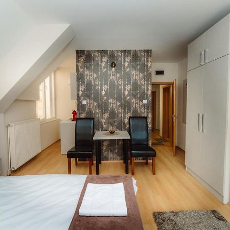 Duga Apartmani Kragujevac Exterior photo