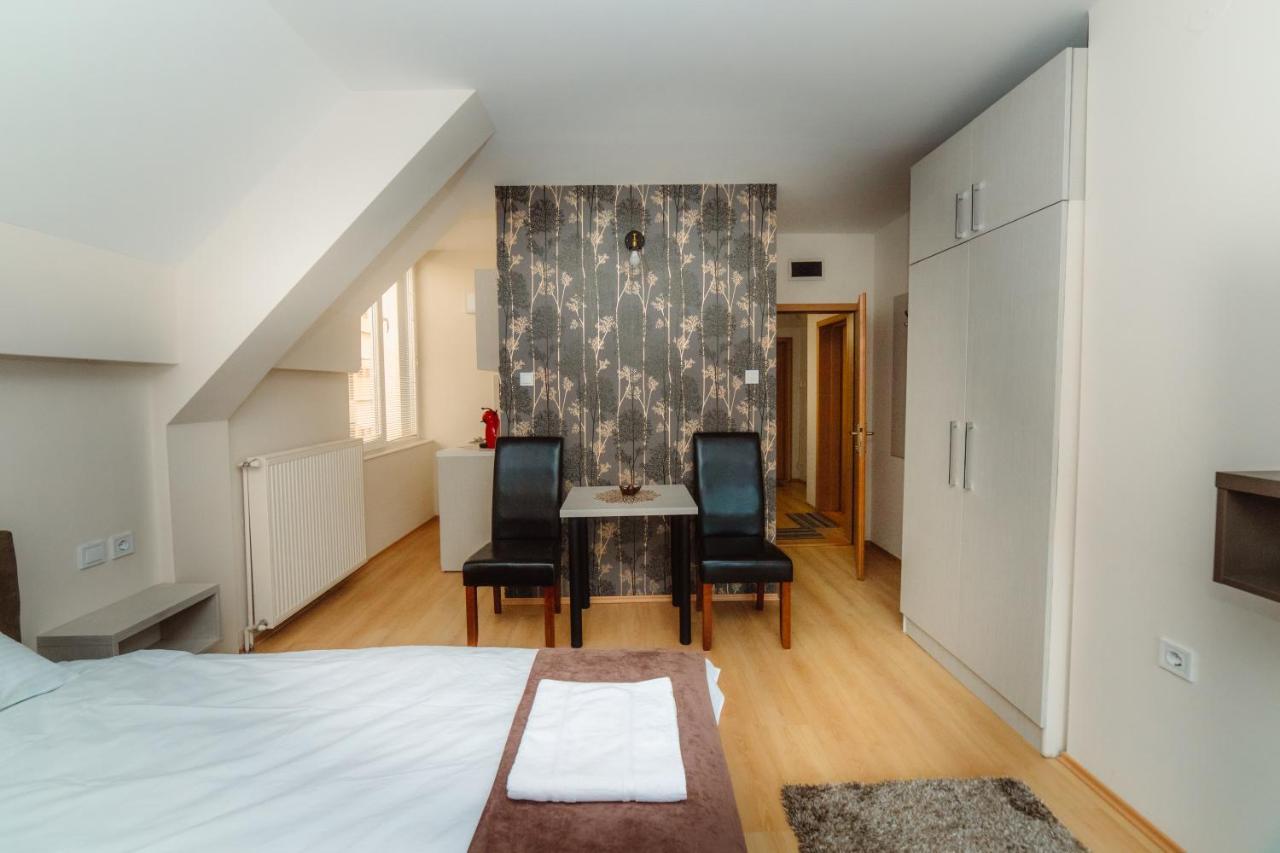 Duga Apartmani Kragujevac Exterior photo