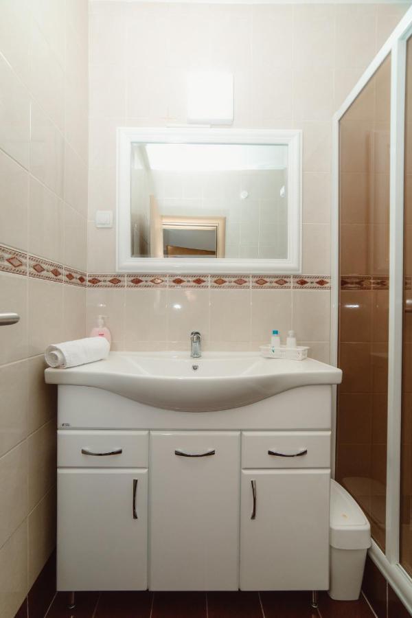 Duga Apartmani Kragujevac Exterior photo