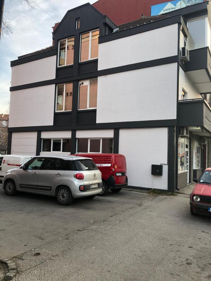 Duga Apartmani Kragujevac Exterior photo